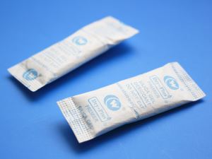 Orgaaniline superfüüdi suupistete pakendamine silikageeli kuivatusaine pakendis
