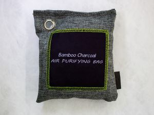 Bambusest süsi riidekapi desodoreerija kott