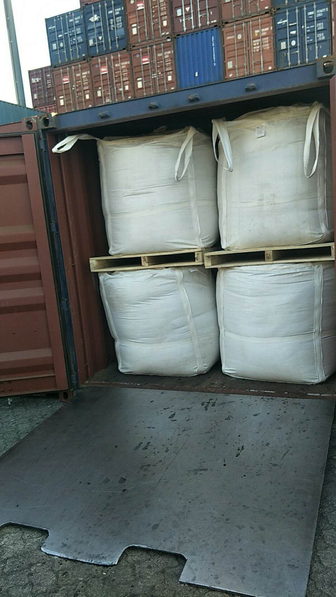 40MT bentoniidist savi tooraine USA-sse